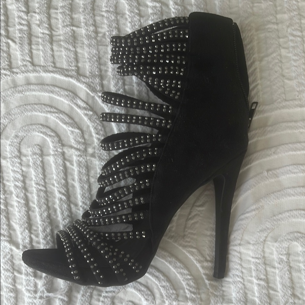 Elegant Black Studded Women's Heels